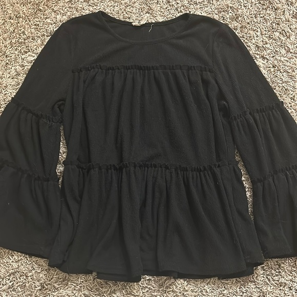 Altar'd State Tops - Altar’d State Bell Bottom Long Sleeve Top XS